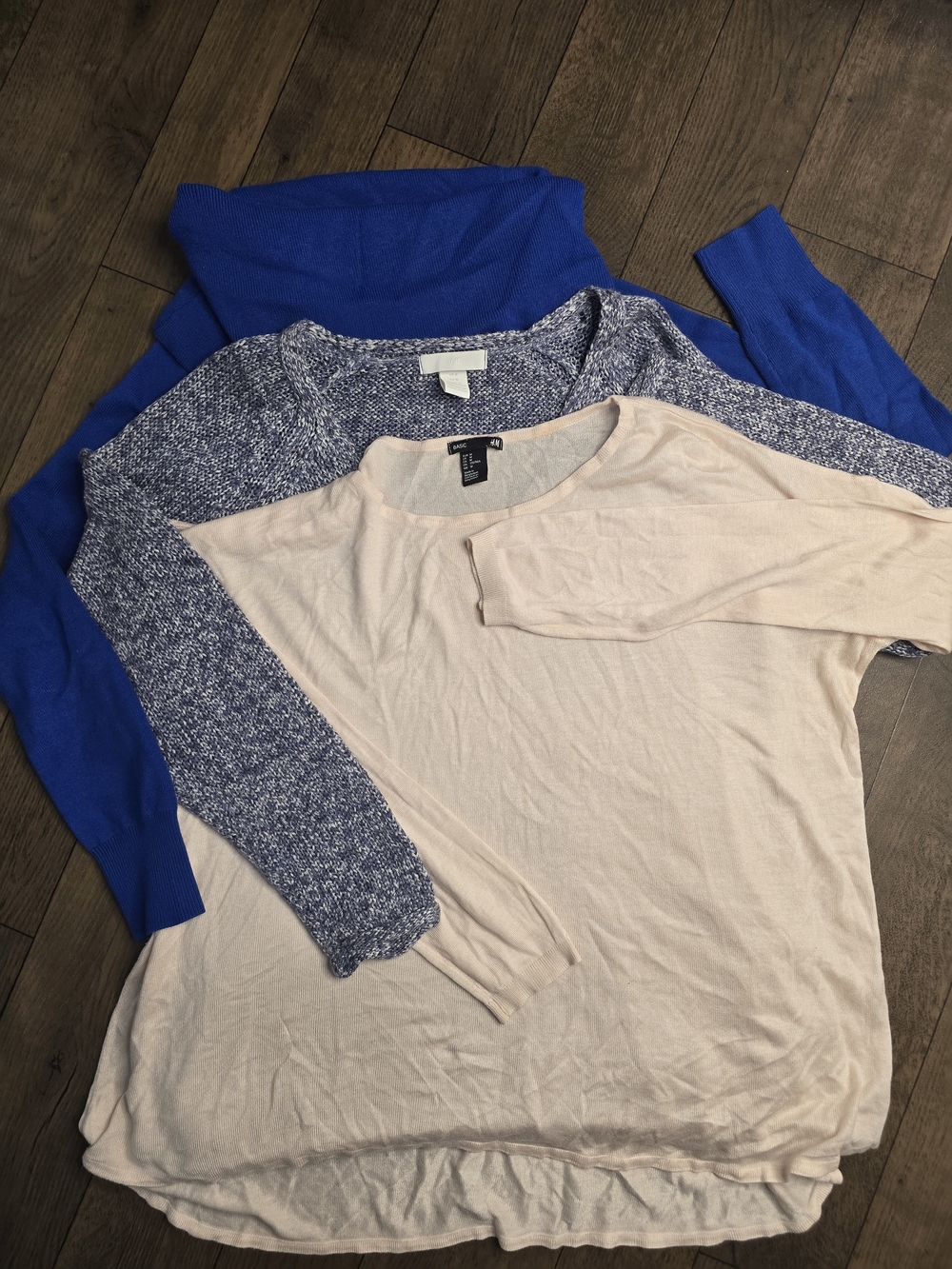 Cute 3-piece women’s sweater bundle, all size Medium. Great for fall and winter